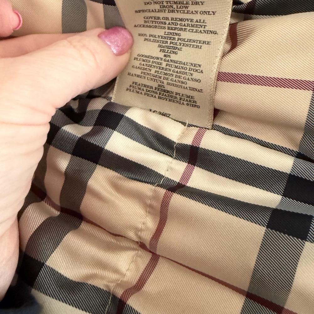 Burberry Red Jacket with Check Lining - Picture 3 of 9